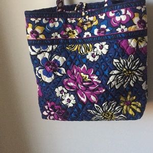 VERA BRADLEY shoulder tote